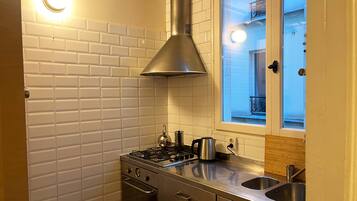 Kjøleskap, ovn og oppvaskmaskin