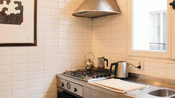 Refrigerador, horno y lavavajillas