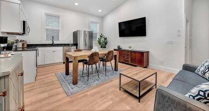 Decca's Guesthouse Su