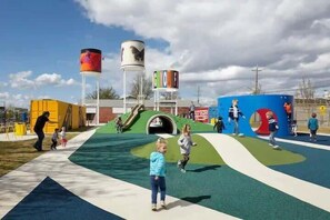 Children's area - Rogers Family Retreat (Rogers)