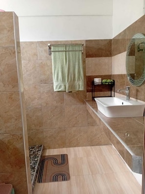 Savon, papier toilette