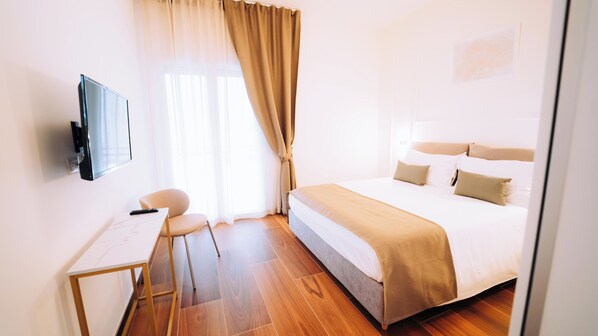 2 chambres, fer et planche à repasser, Wi-Fi, draps fournis