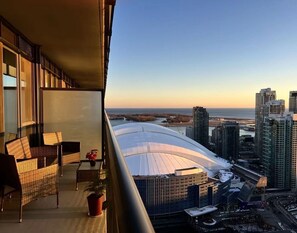 Property grounds - MTCC RogersCenter 3B2B Free parking (Toronto)