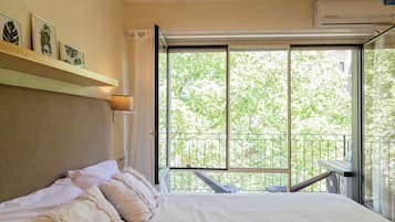 Studio, Balcony, City View | City view