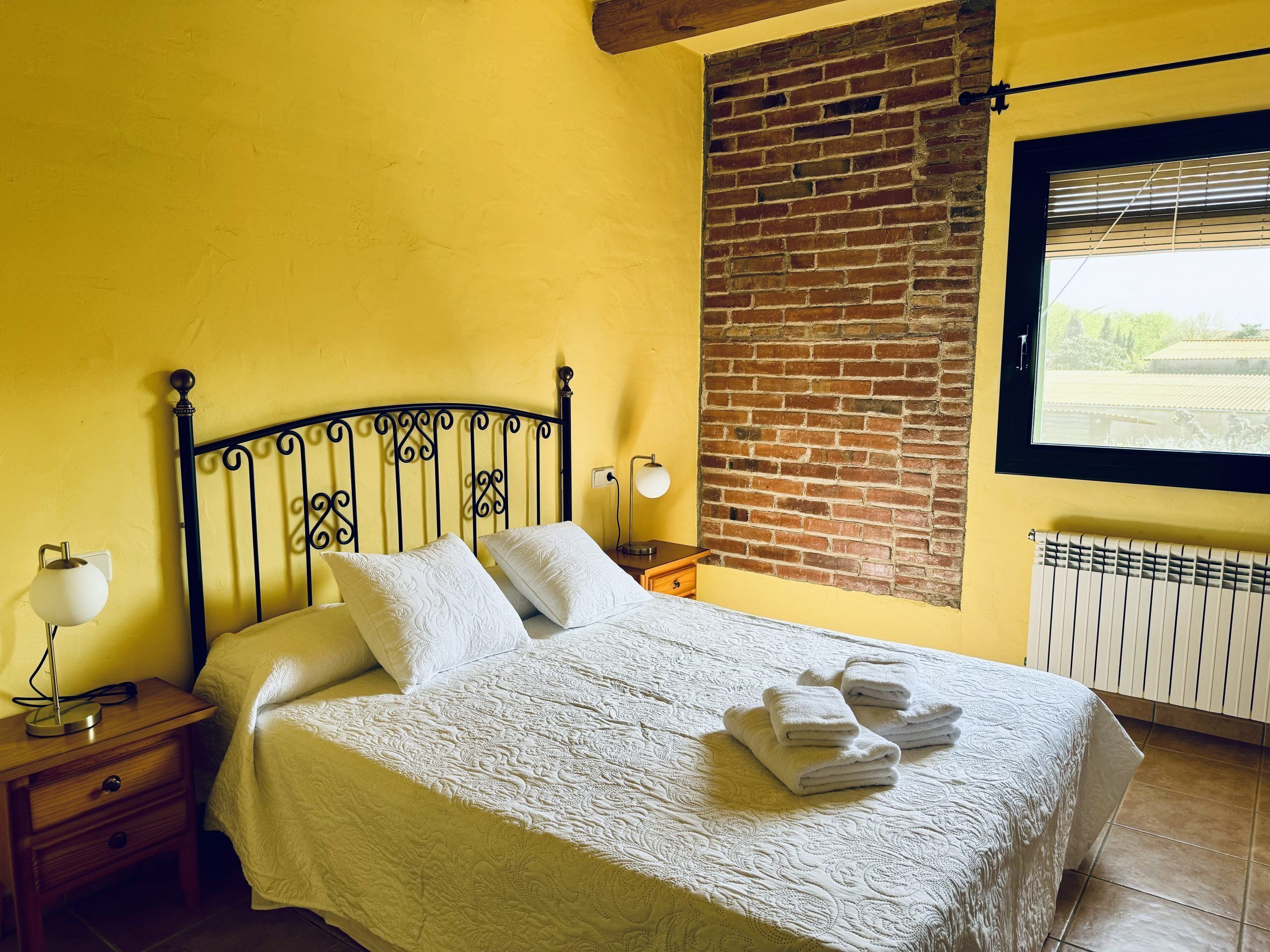 2 slaapkamers, een strijkplank/strijkijzer, wifi, beddengoed