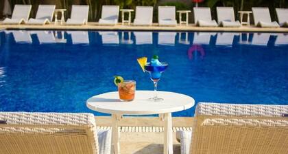 Tibisay Hotel del Lago