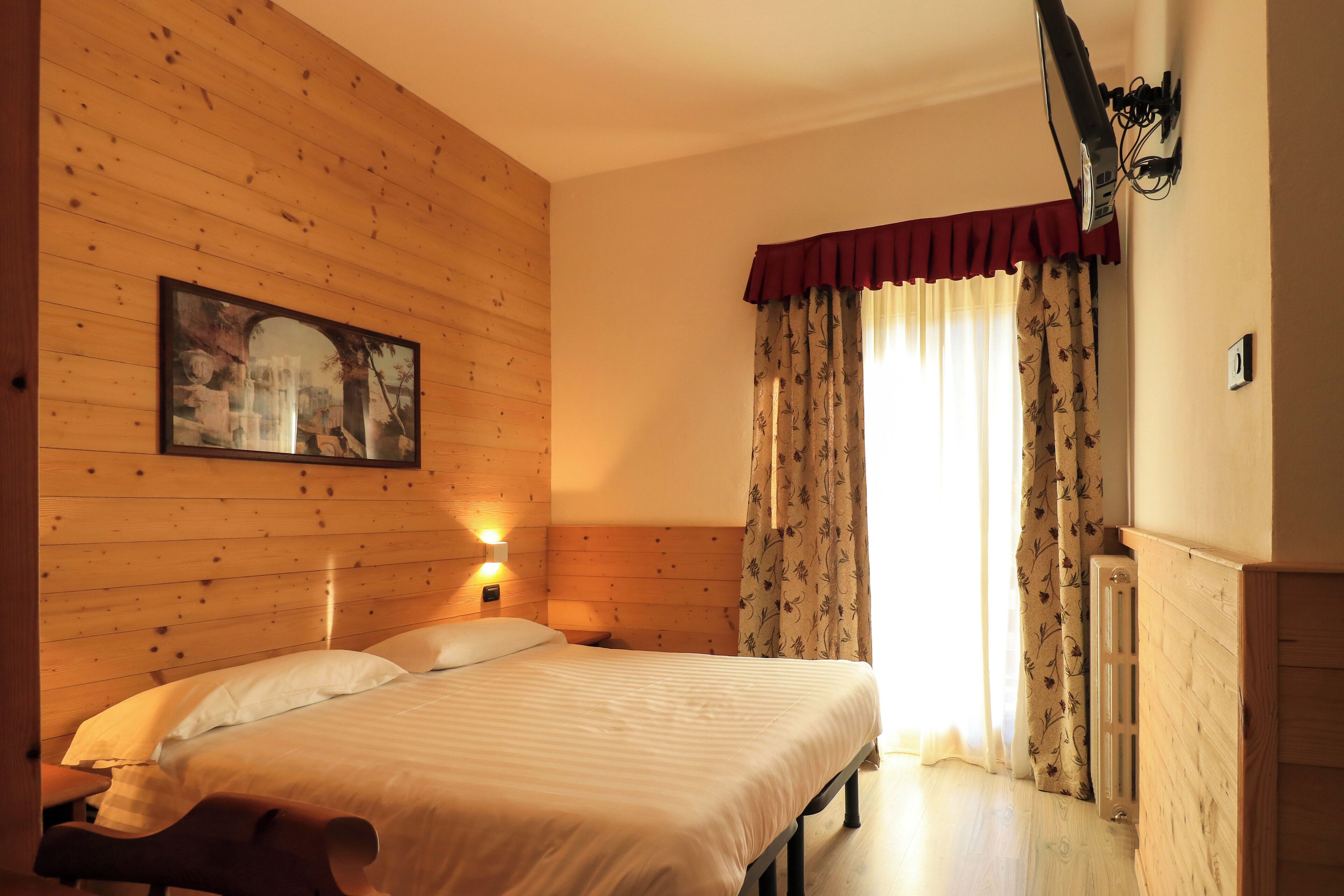 Chambre Standard Double ou avec lits jumeaux, balcon, vue montagne