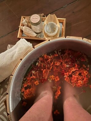 غرف معالجة الأزواج، علاجات للجسم، العلاج بالروائح العطرية