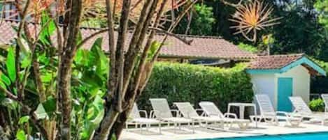 Piscine extérieure