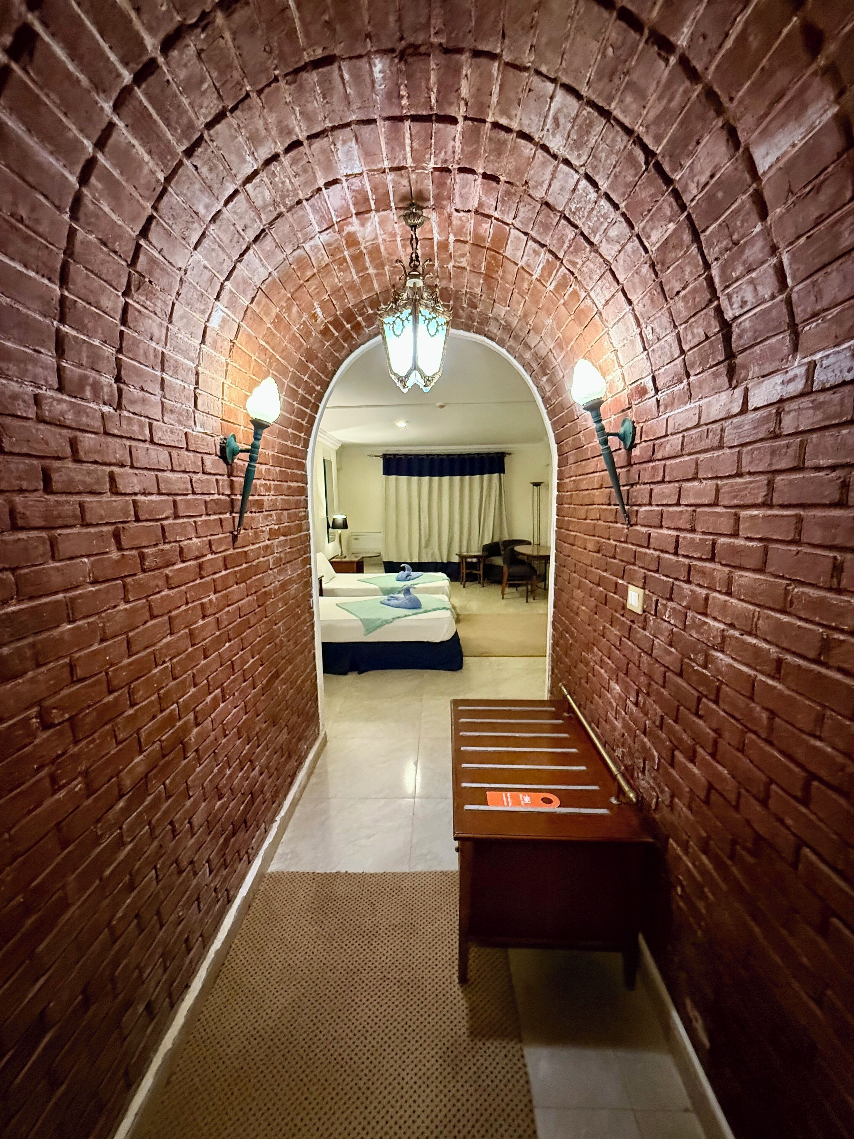 高级双人房或双床房, 阳台, 花园景观 | 埃及棉床单、高档床上用品、羽绒被、记忆海绵床垫