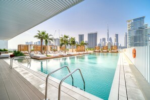 Pool - Sleek Business Bay Studio, Burj View Balcony (Dubai)