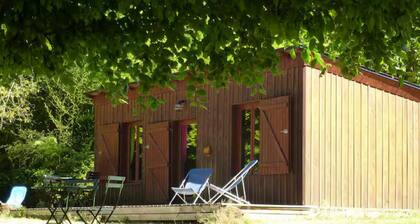 Limousin cabin by the pond