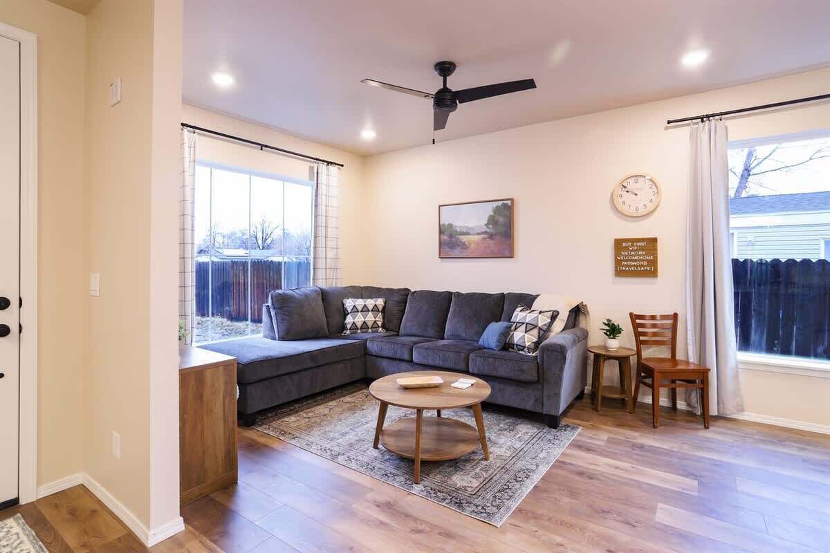 Smart TV, fireplace, offices