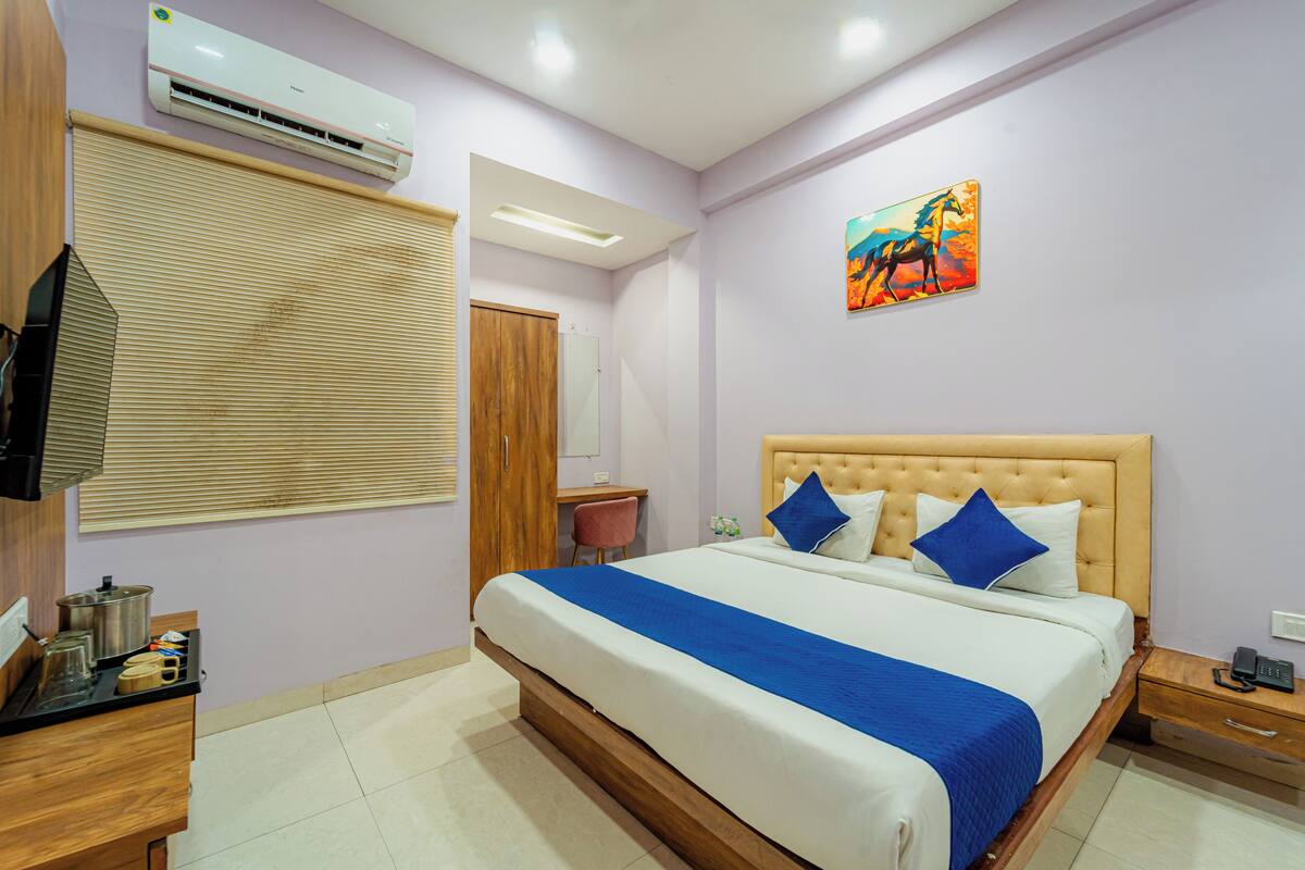 Superior Room, City View | Soundproofing, WiFi (free), bed sheets