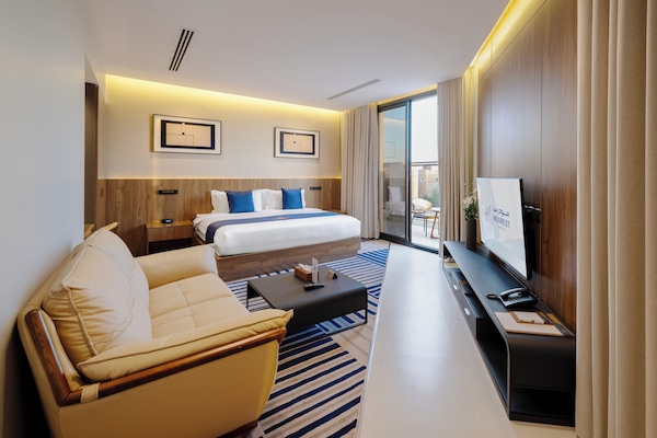 Bureau, espace de travail pour ordinateur portable