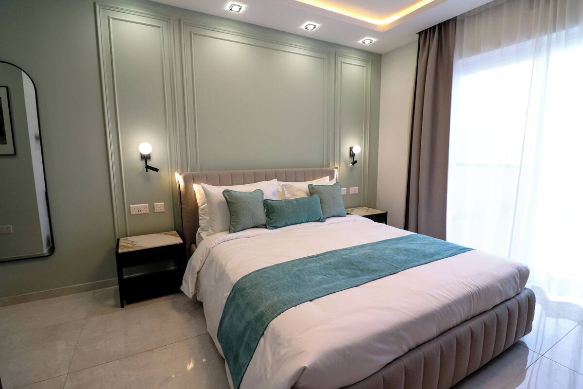 Superior Double Room with Private Terrace | 1 bedroom, in-room safe, desk, laptop workspace