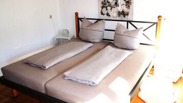 2 Schlafzimmer, Bügeleisen/Bügelbrett, kostenloses WLAN, Bettwäsche