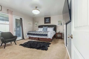3 bedrooms, iron/ironing board, travel crib, WiFi