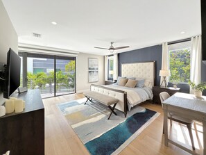 4 عدّة غرف نوم ومكتب ومكواة/لوح كي وواي فاي مجانًا