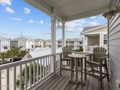 Seaside Villa w/ elevator 3bedroom~5Beds~Sleeps 8