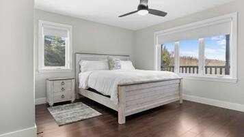 4 bedrooms, iron/ironing board, travel crib, WiFi