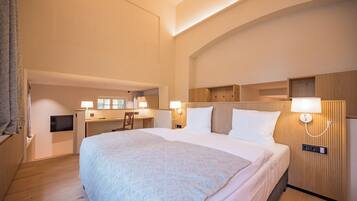 Lola Montez Suite | 1 soveværelse, allergivenligt sengetøj, skrivebord