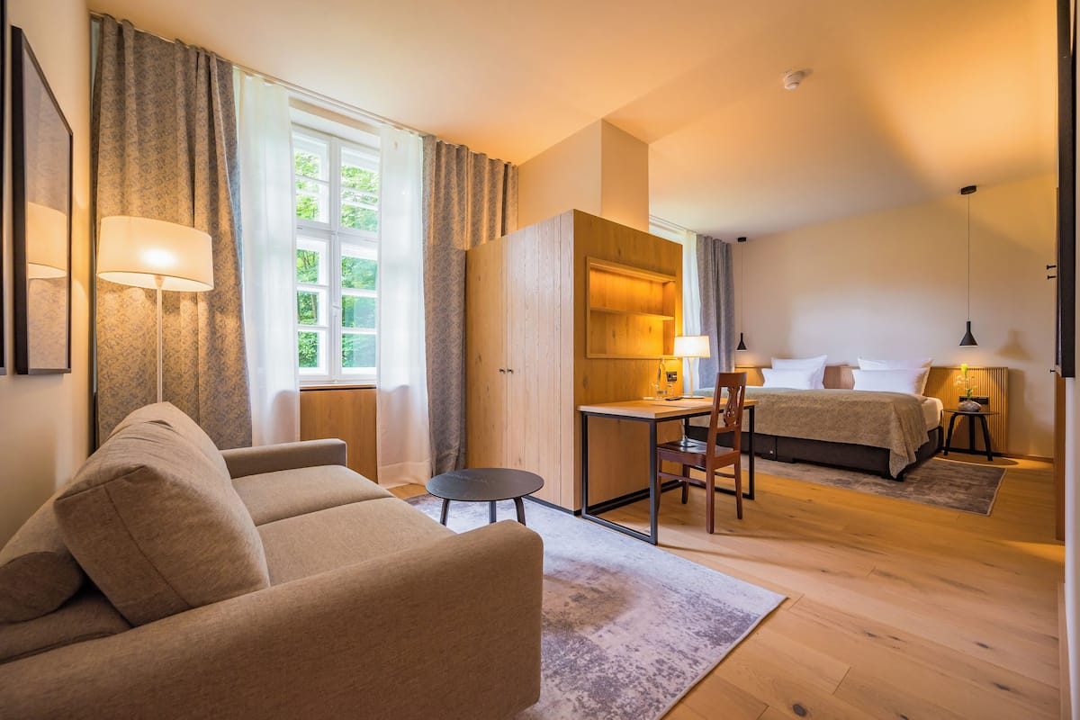 Superior Double Room (Plus) | 1 bedroom, hypo-allergenic bedding, desk, laptop workspace