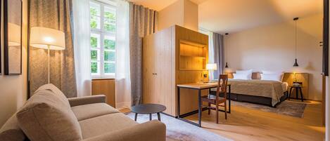 Superior-Doppelzimmer Plus | 1 Schlafzimmer, Allergikerbettwaren, Schreibtisch