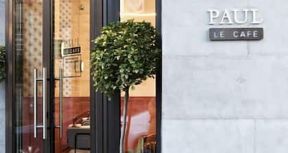 Modern Gem Steps to Republic Square