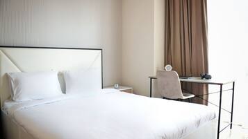 1 habitación, tabla de planchar con plancha, wifi y ropa de cama