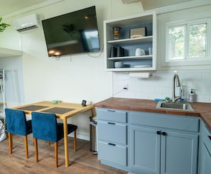 Fridge, microwave, coffee/tea maker, toaster