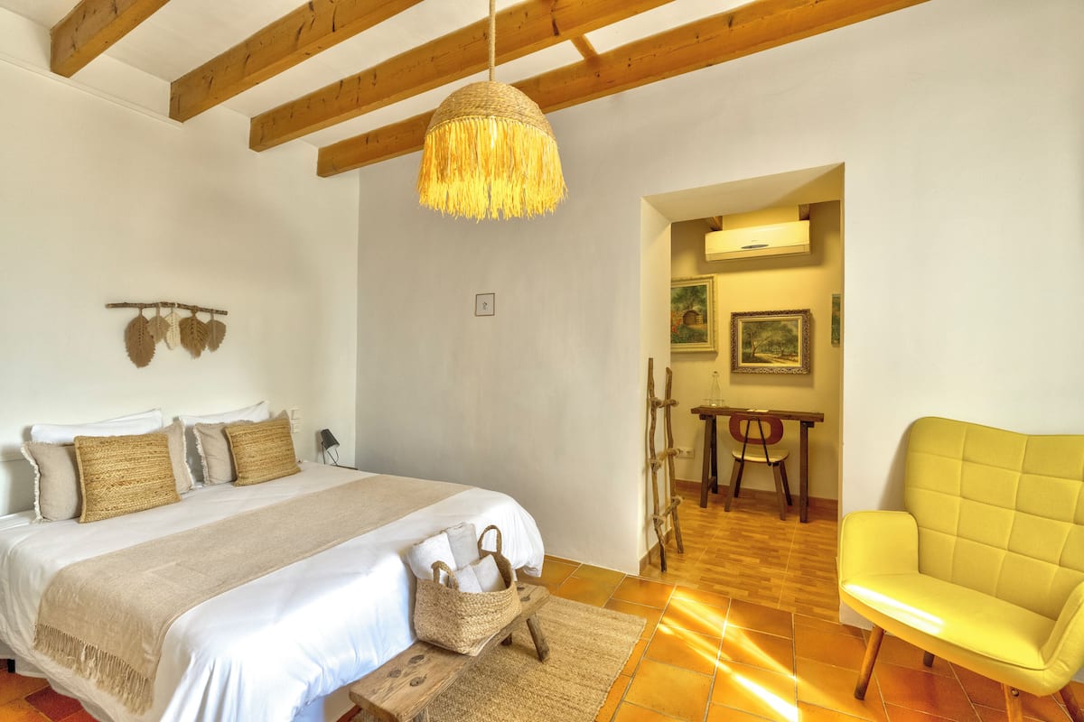 Gallery Double Room | In-room safe, desk, laptop workspace, free cots/infant beds