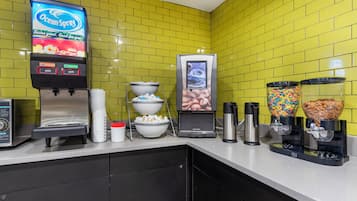 Free daily continental breakfast