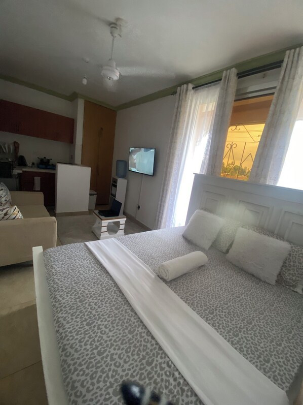 1 bedroom, iron/ironing board, WiFi, bed sheets