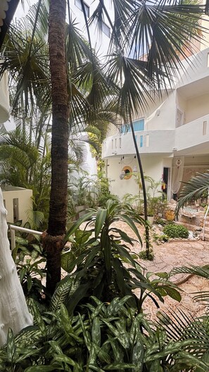 Interior - Coco Rio Hotel (Playa del Carmen)