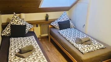 3 bedrooms, free WiFi, bed sheets