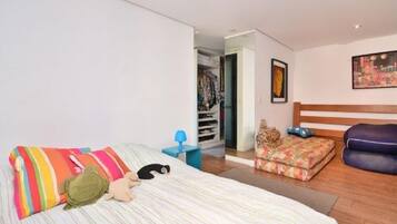 2 quartos, Wi-Fi, roupa de cama