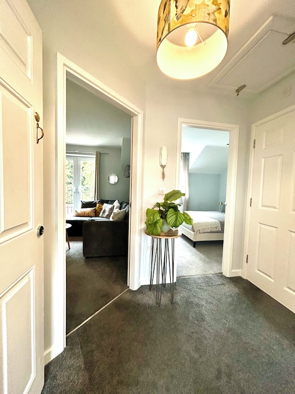 Interior - Modern 2 bed Netflix and free parking

Telford Gem (Telford)