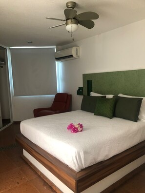 5 dormitorios, escritorio, tabla de planchar con plancha y wifi