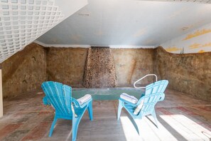 Innenpool, beheizter Pool