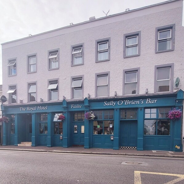 Exterior - The Royal Hotel Arklow (Arklow)