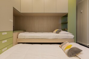 1 bedroom, iron/ironing board, free WiFi, bed sheets
