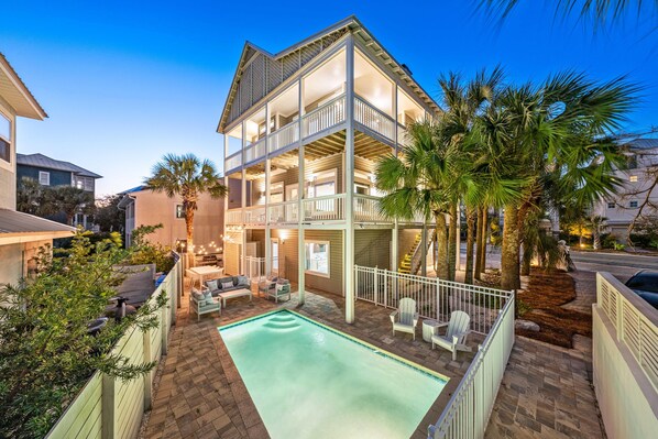 A heated pool - Beach Music l 30A l Bike to Seaside l Outdoor Dining l Pool l Bikes (Santa Rosa Beach)