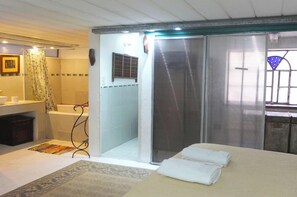 Comfort Apartment, Patio, Garden View | Bathroom - Casa San Telmo 12 (Buenos Aires)