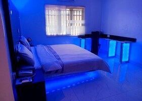 Quarto casal, vista para o jardim | Wi-Fi de cortesia
