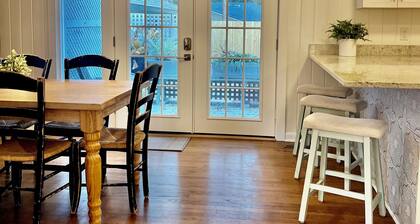 Beach cottage steps from the beach and just 1 mile from Coligny Plaza!