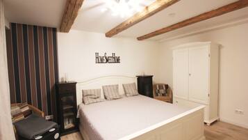 2 Schlafzimmer, Bügeleisen/Bügelbrett, Reisekinderbett, kostenloses WLAN