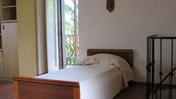 2 chambres, fer et planche Ă repasser, draps fournis