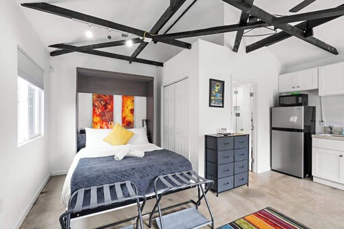 Private Back House in Central LA