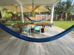 Outdoor dining - Beach house with beautiful view (Sonsonate)